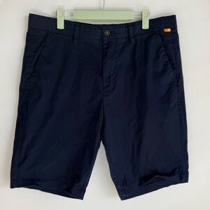 Timberland flat front shorts • Men’s size 34